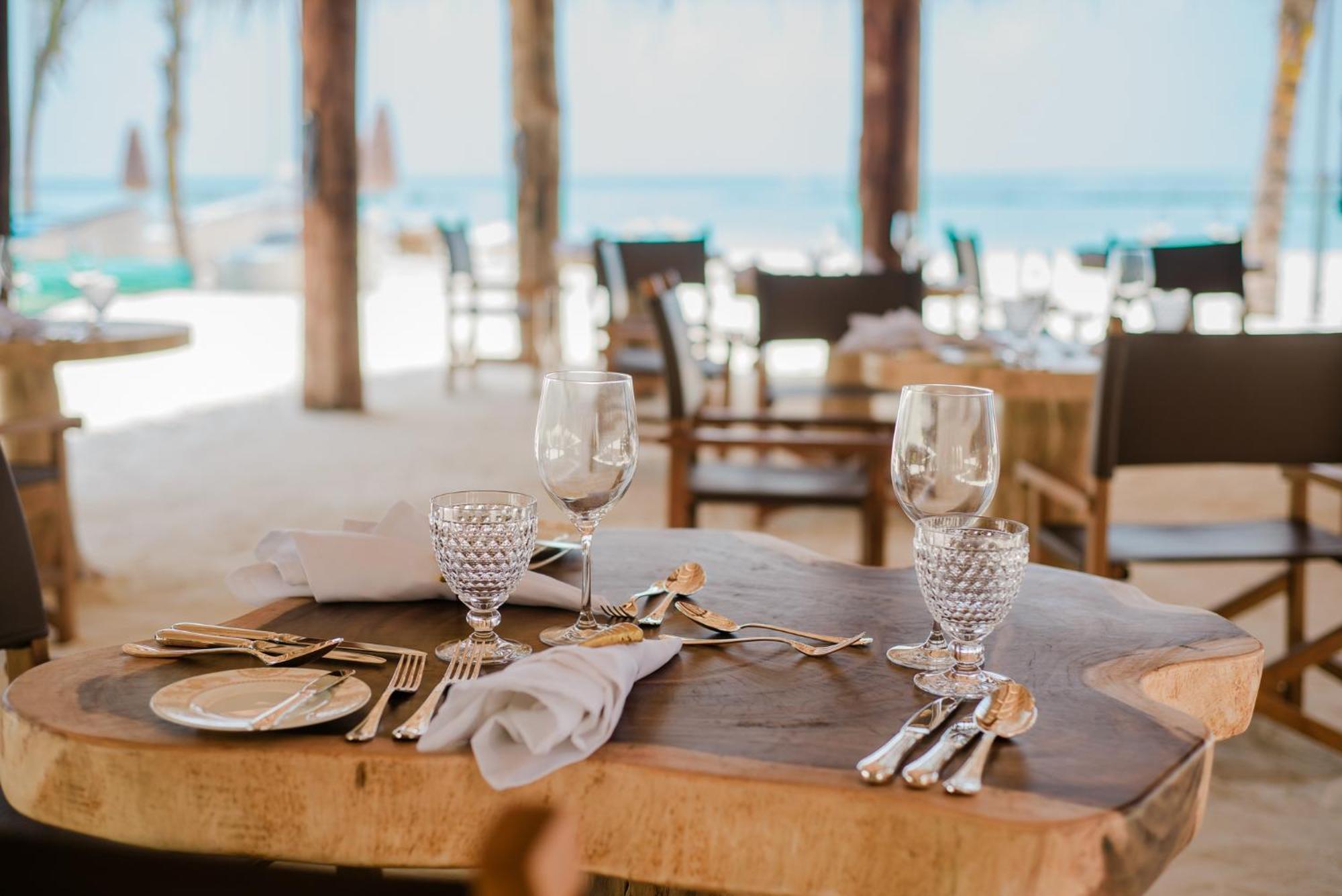 You & Me Maldives - Adults Only - Premium All-Inclusive Muravandhoo Eksteriør billede